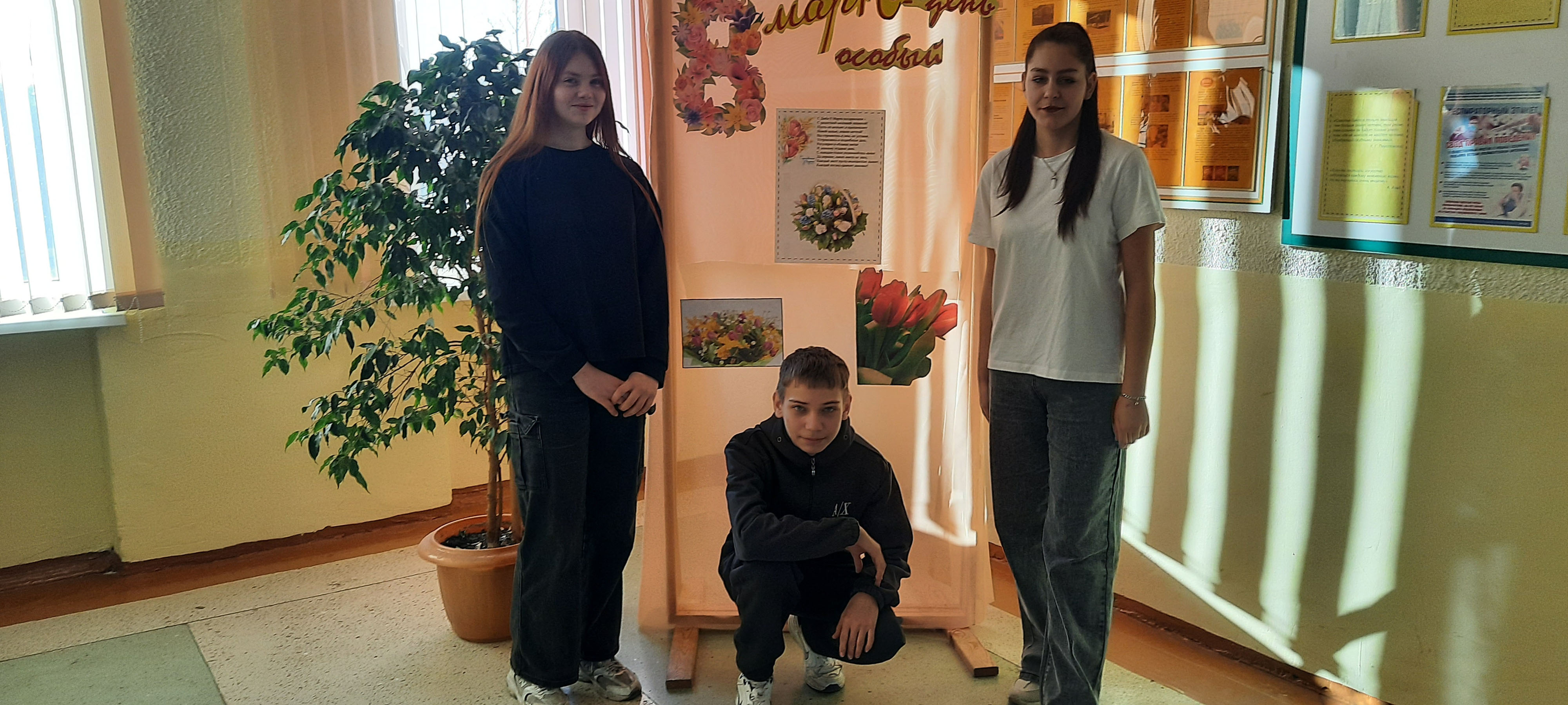Фотазона ў фае каледжа фота 1
