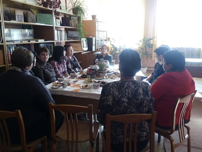 Круглый стол, посвящённый Дню Матери фото 3