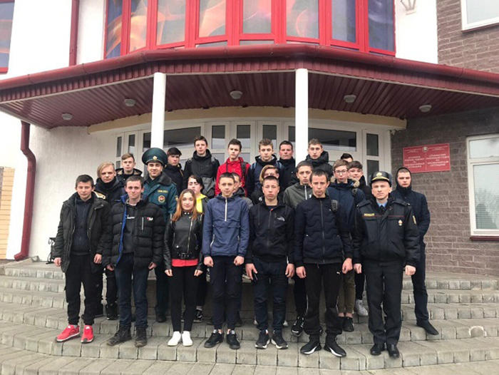 Экскурсия в МЧС фото 1