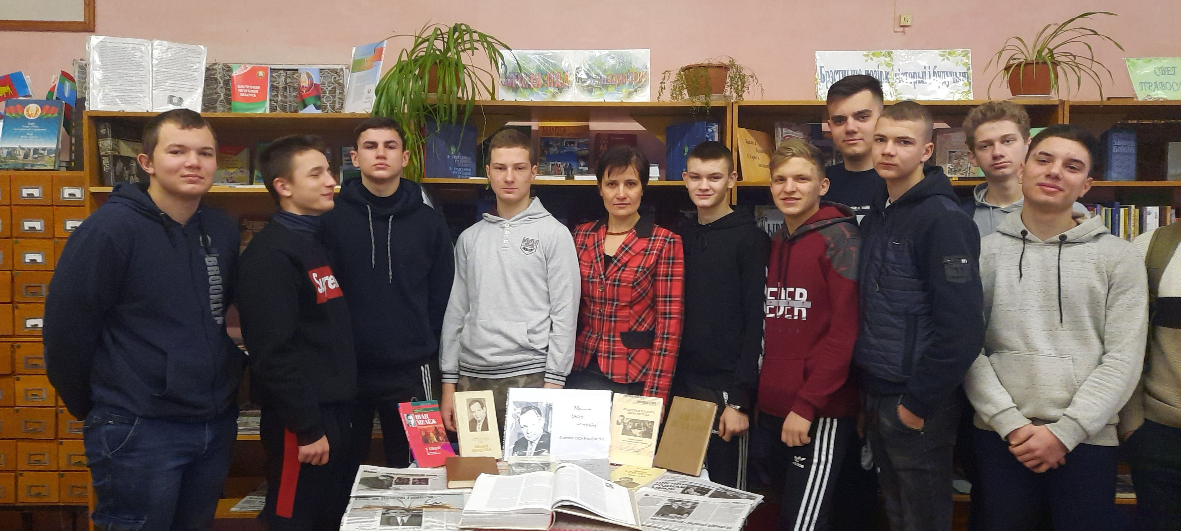 Праздничное мероприятие, посвящённое 100-летию Ивана Павловича Мележа фото 2