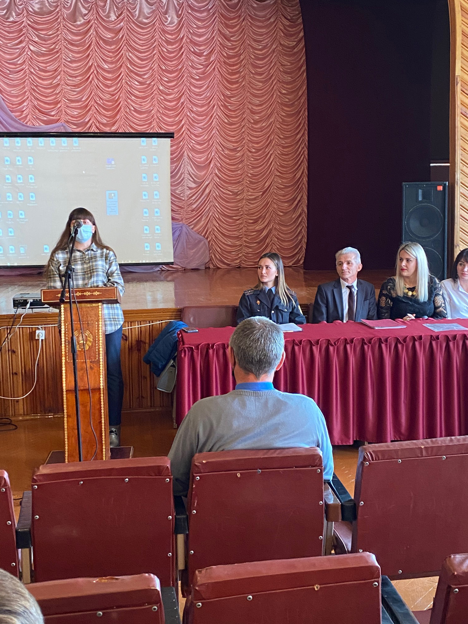 Круглый стол на тему Открытый микрофон фото 3