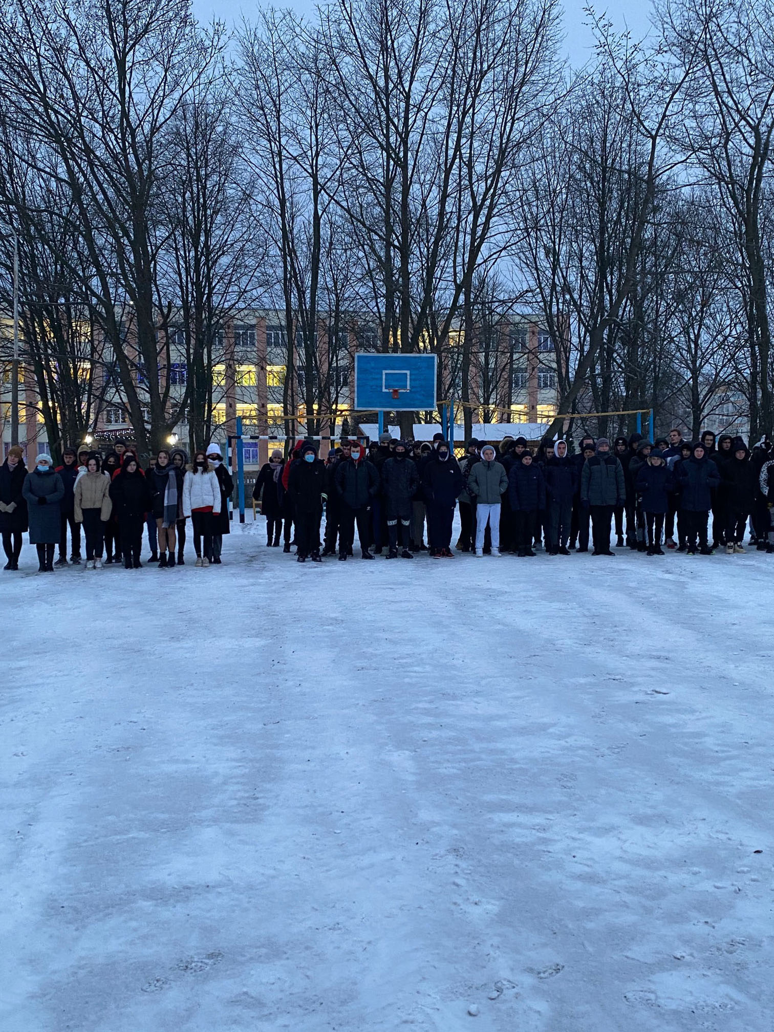 Торжественная линейка, посвящённая окончанию 1‑го учебного полугодия фото 1