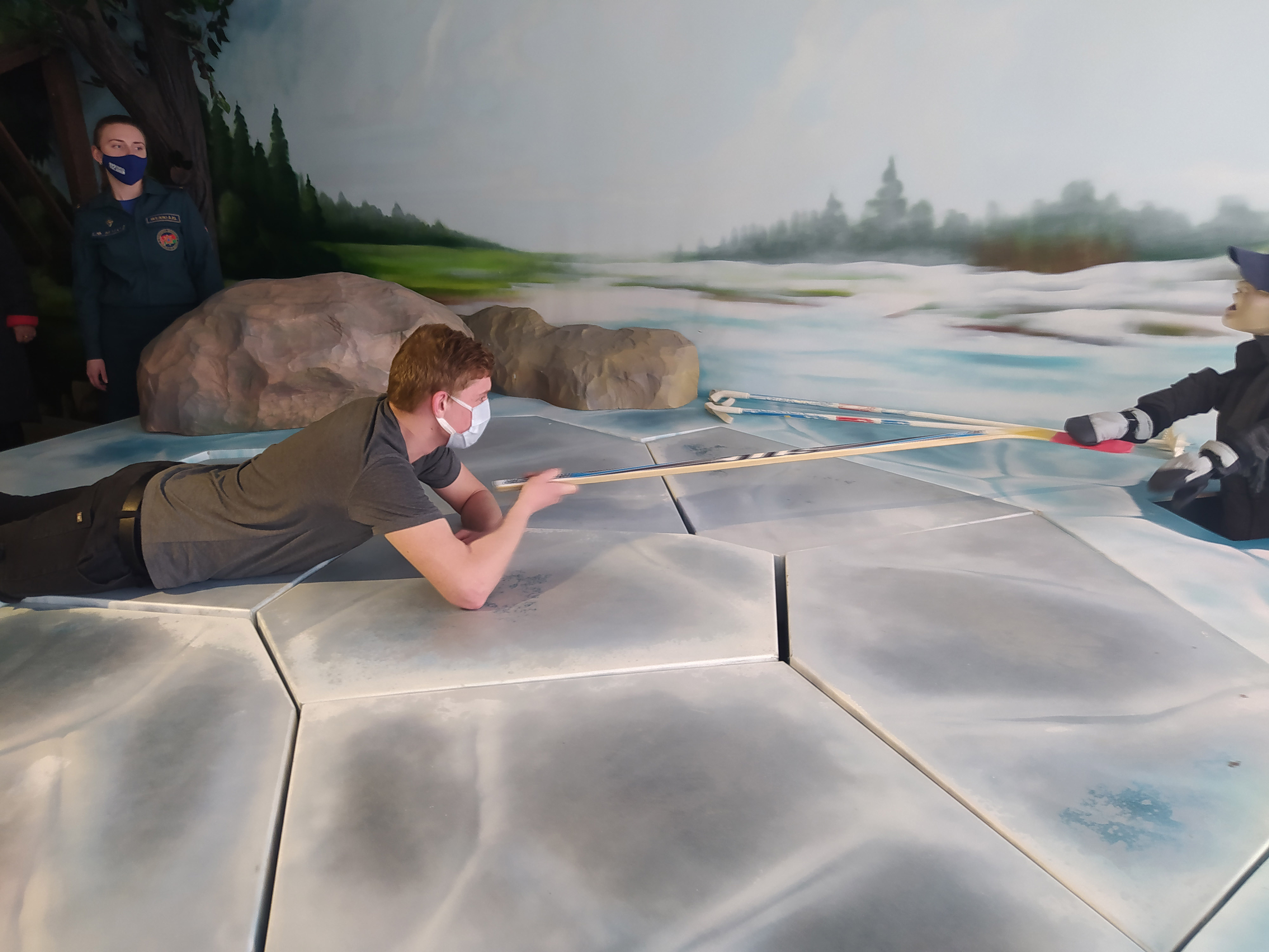 Посещение Центра безопасности Столинского РОЧС фото 6