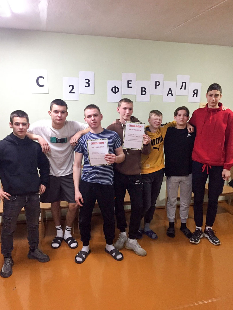 Конкурсно-развлекательная программа, посвящённая Дню защитников Отечества и Вооружённых Сил фото 5