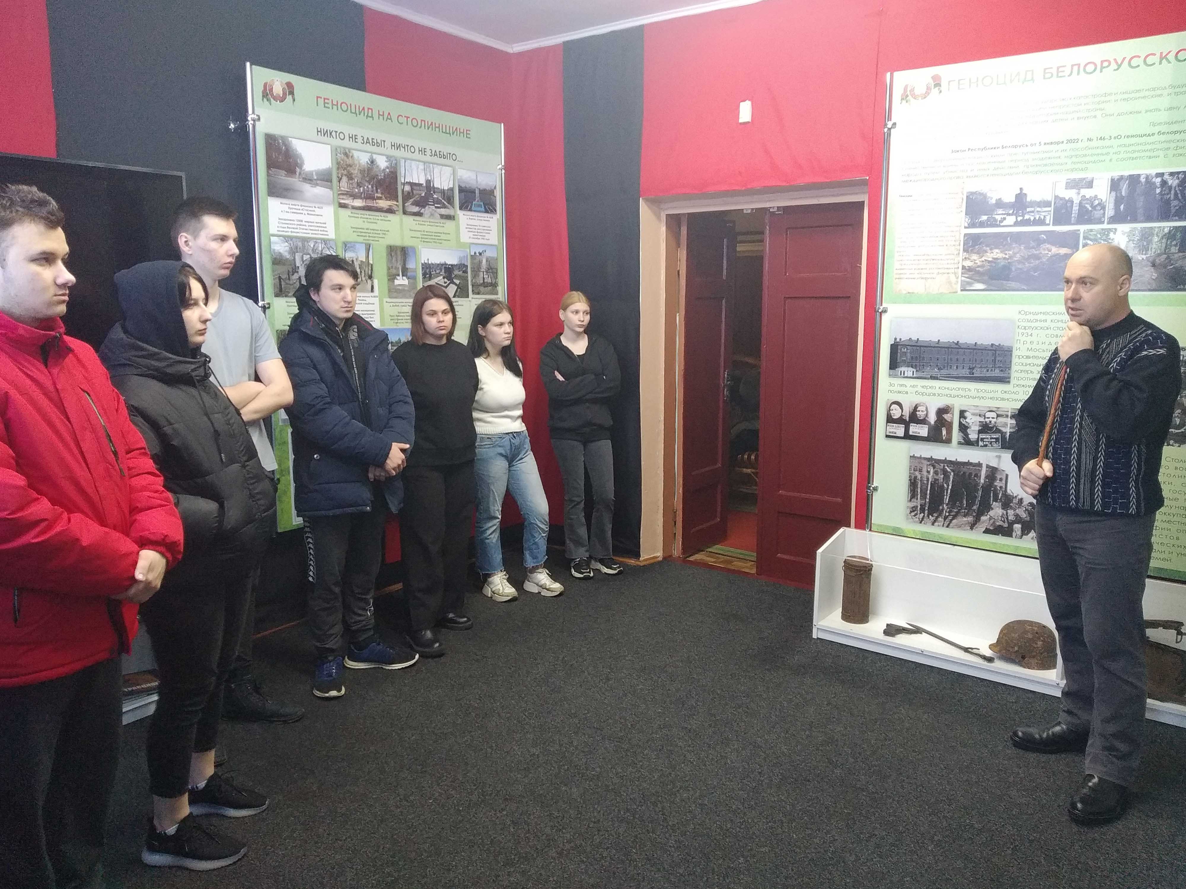 Посещение выставки в краеведческом музее фото 2