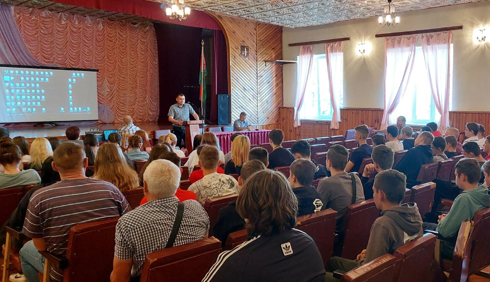 Профилактическая 	беседа на тему Преступления с участием несовершеннолетних фото 1