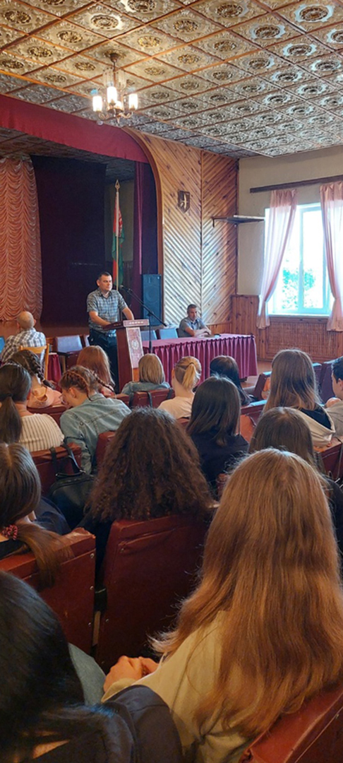 Профилактическая беседа на тему Преступления с участием несовершеннолетних фото 2