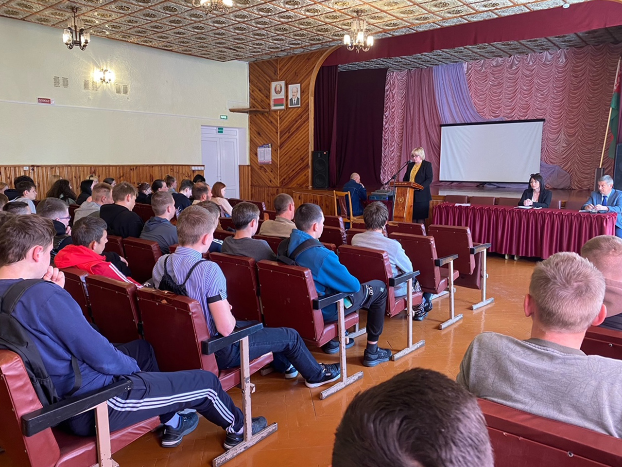 Круглый стол Профилактика половой неприкосновенности несовершеннолетних фото 1