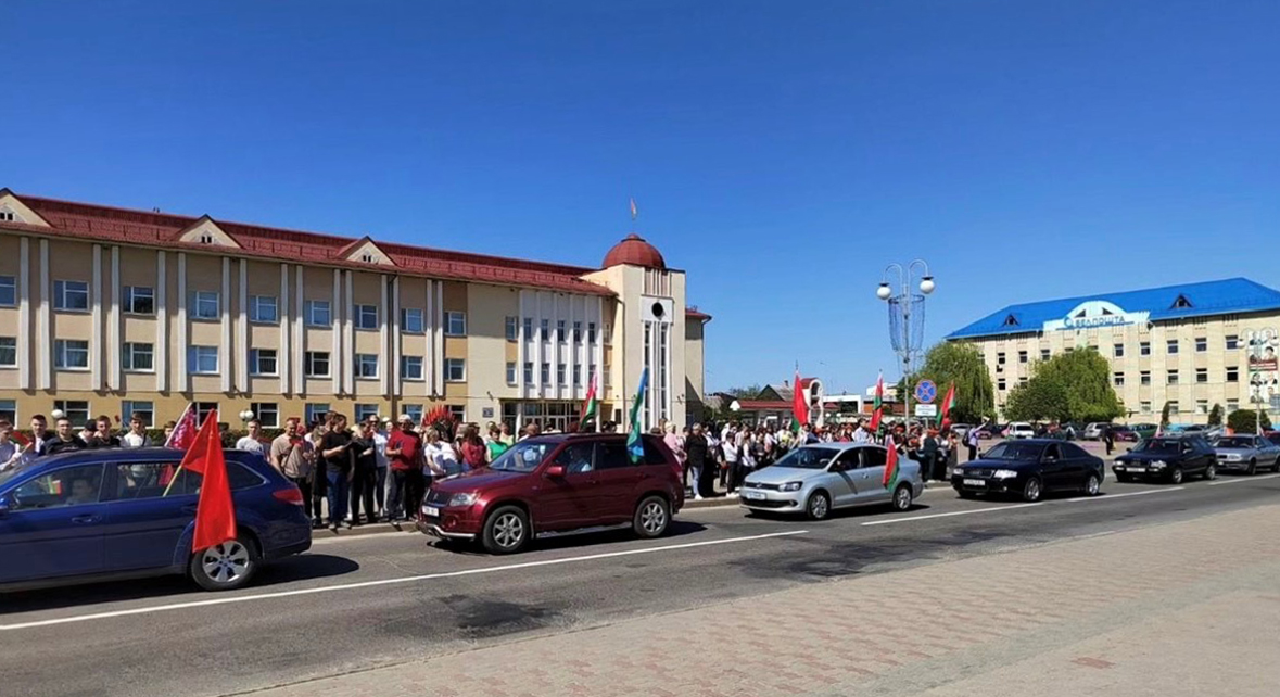 Автопробег по территории района фото 1