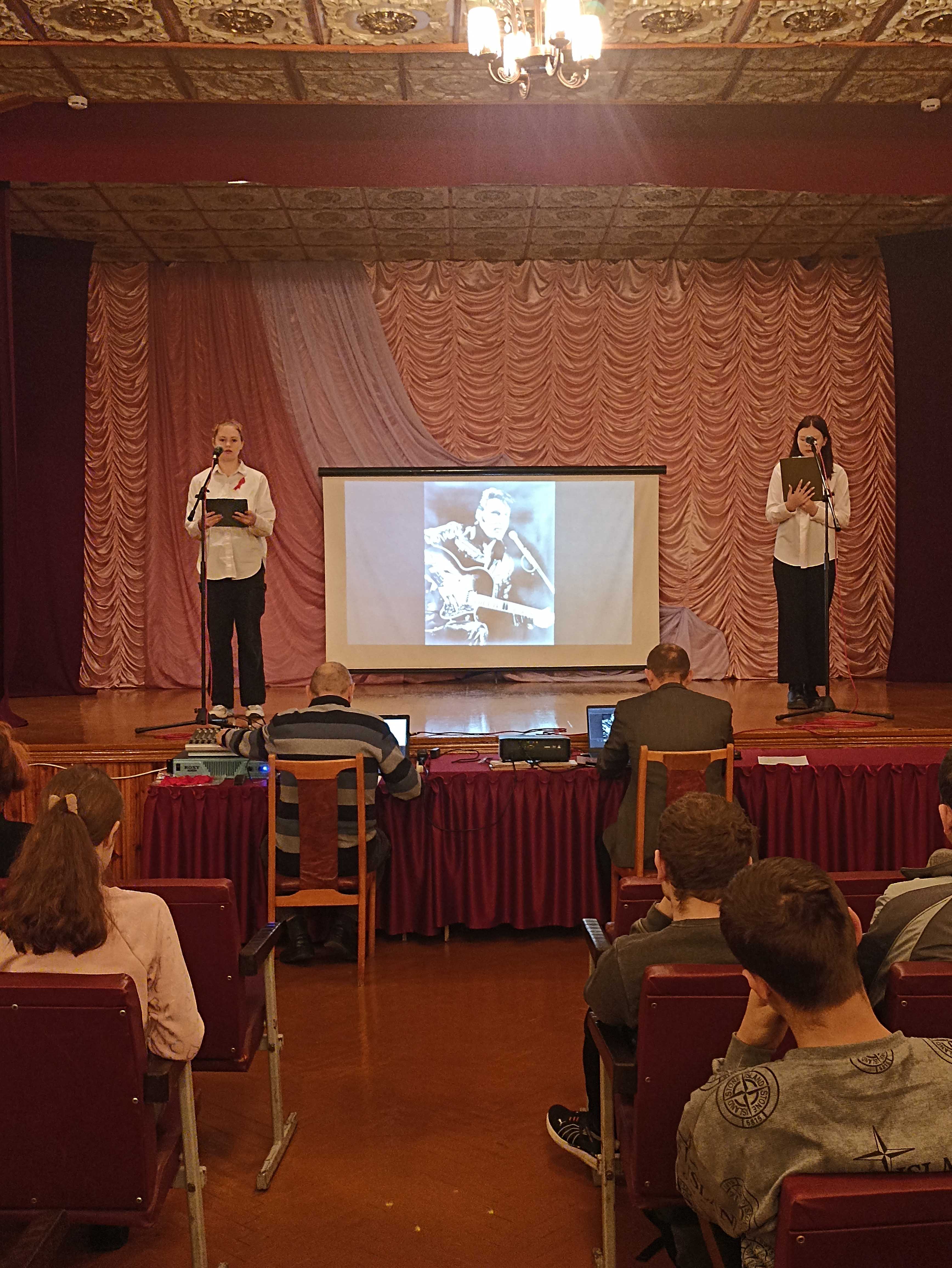 Профилактический час общения фото 8