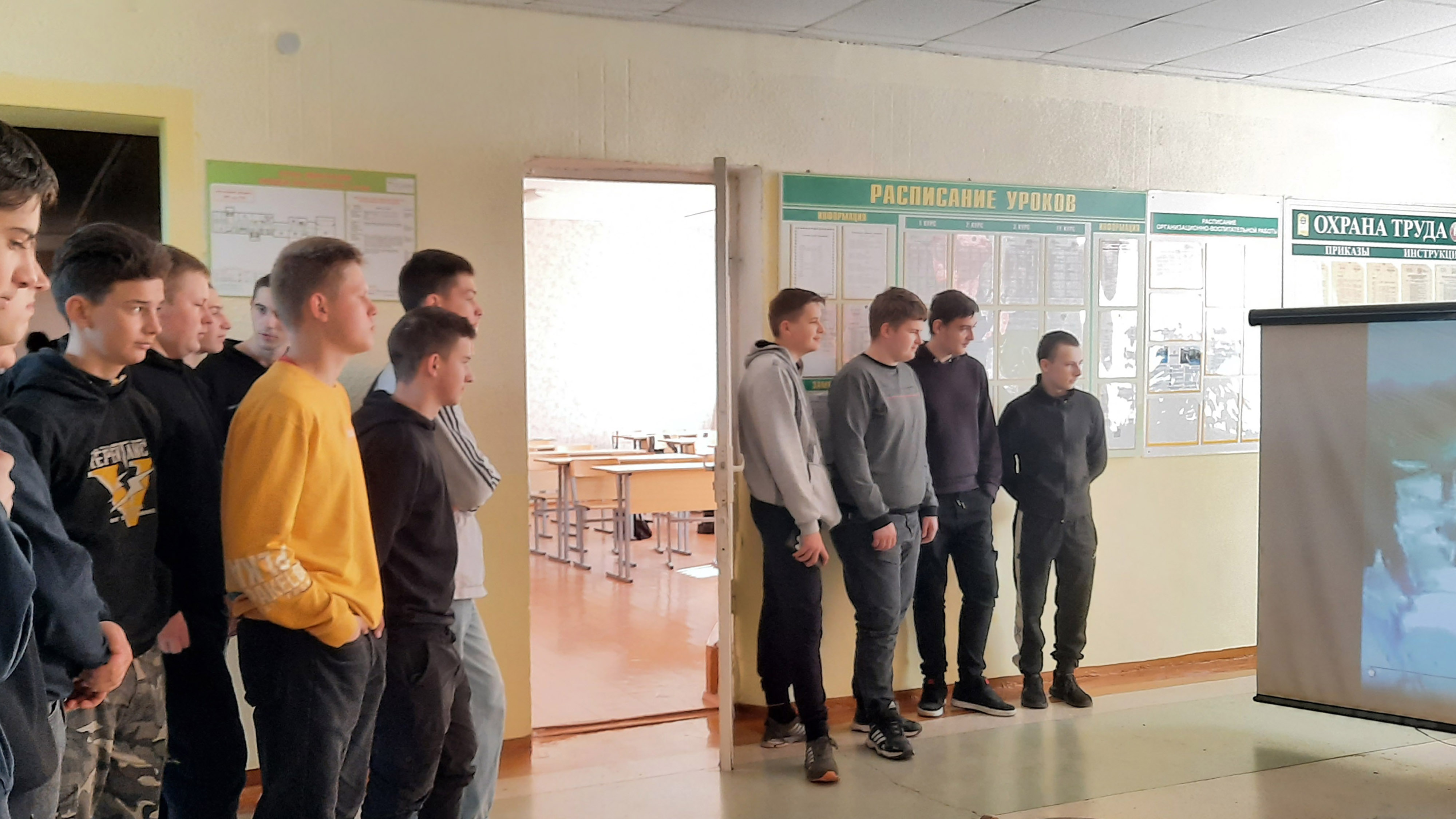 Республиканская декада общественно-патриотических дел Чернобыль. Сохраняя память... фото 1