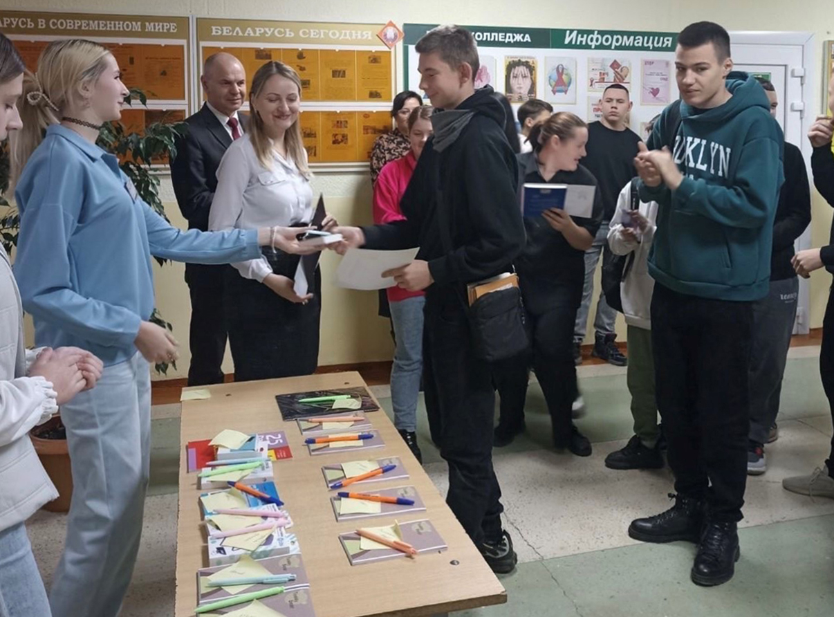 Неделя русского и английского языков фото 27