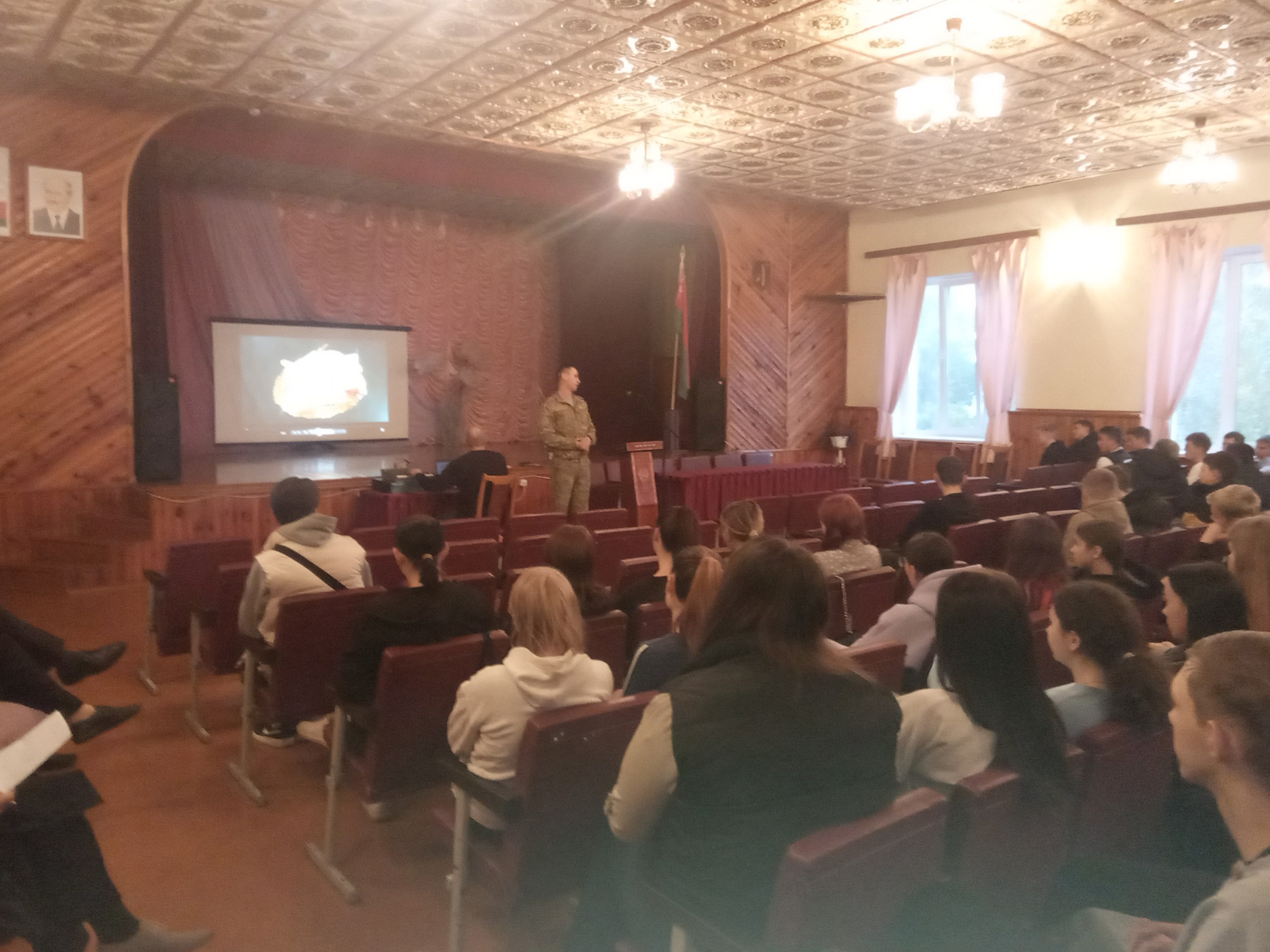 Выступление заместителя коменданта фото 3