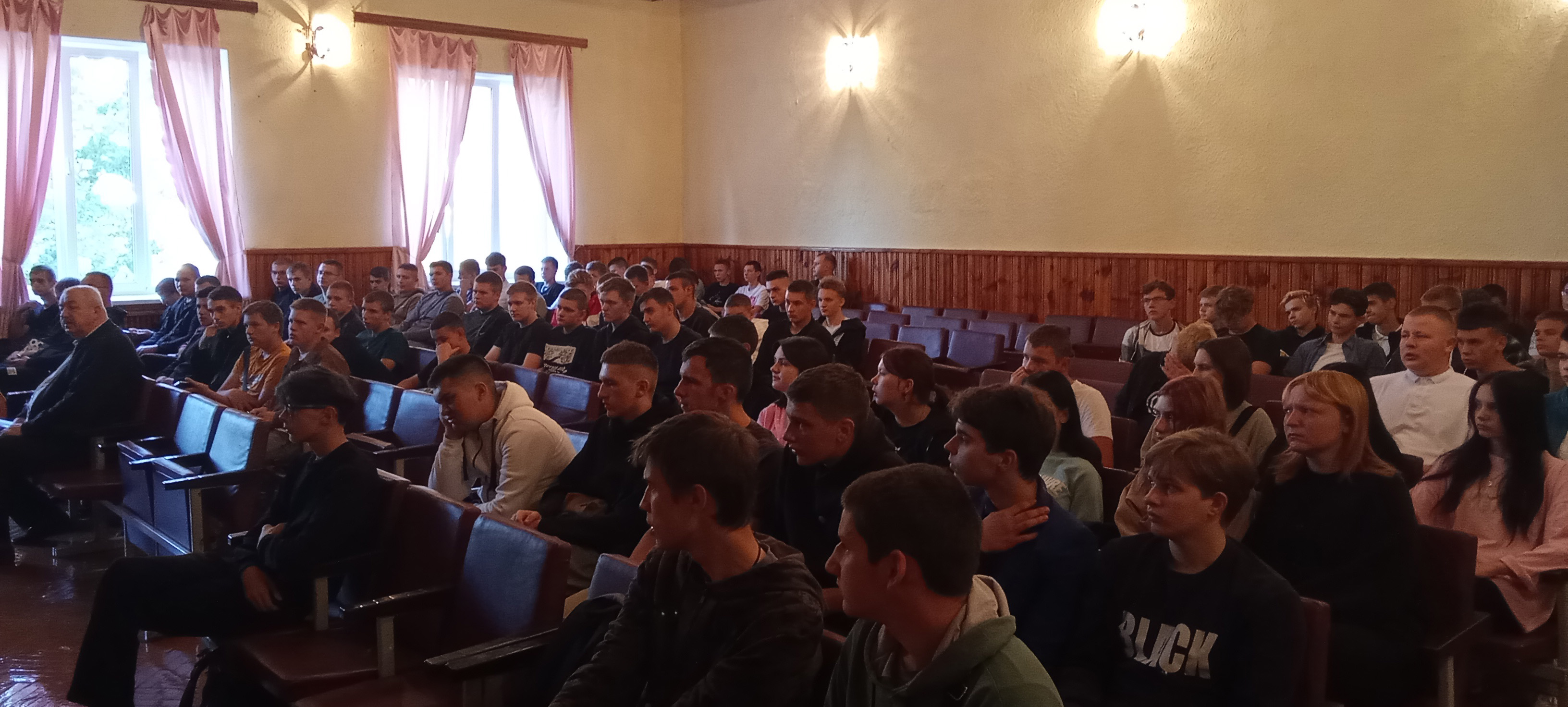 Выступление первого секретаря БРСМ фото 2