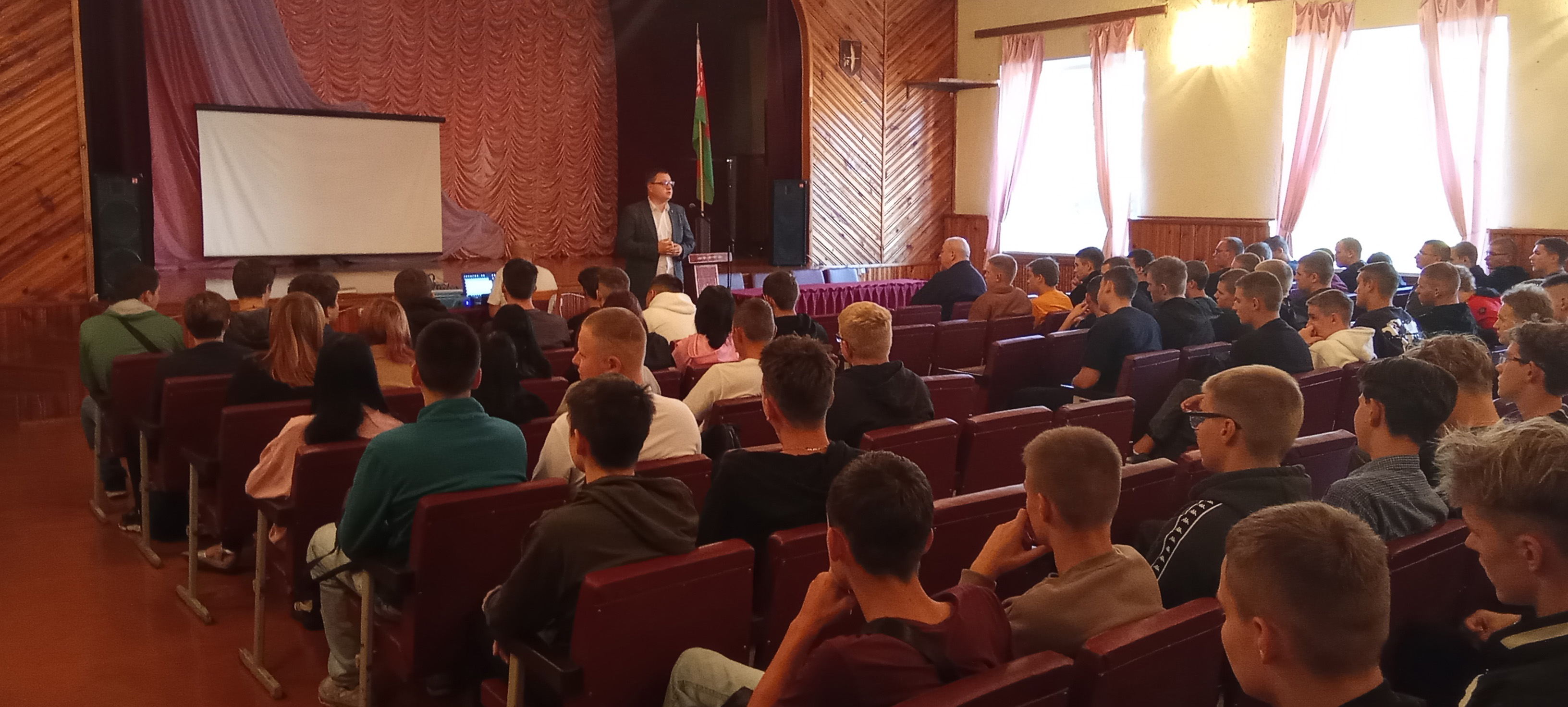 Выступление первого секретаря БРСМ фото 3