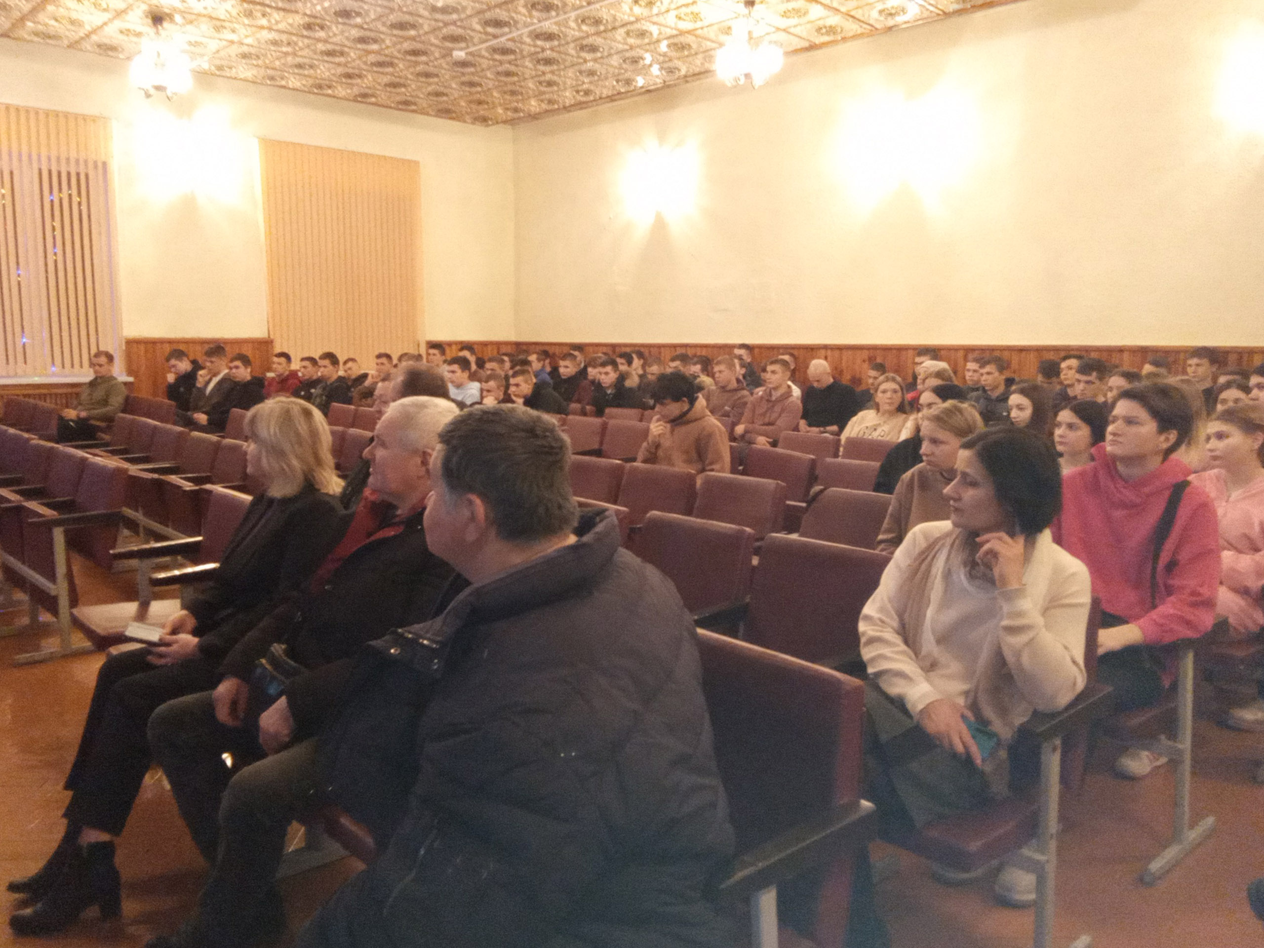 Выступление начальника рынка труда и занятости фото 3