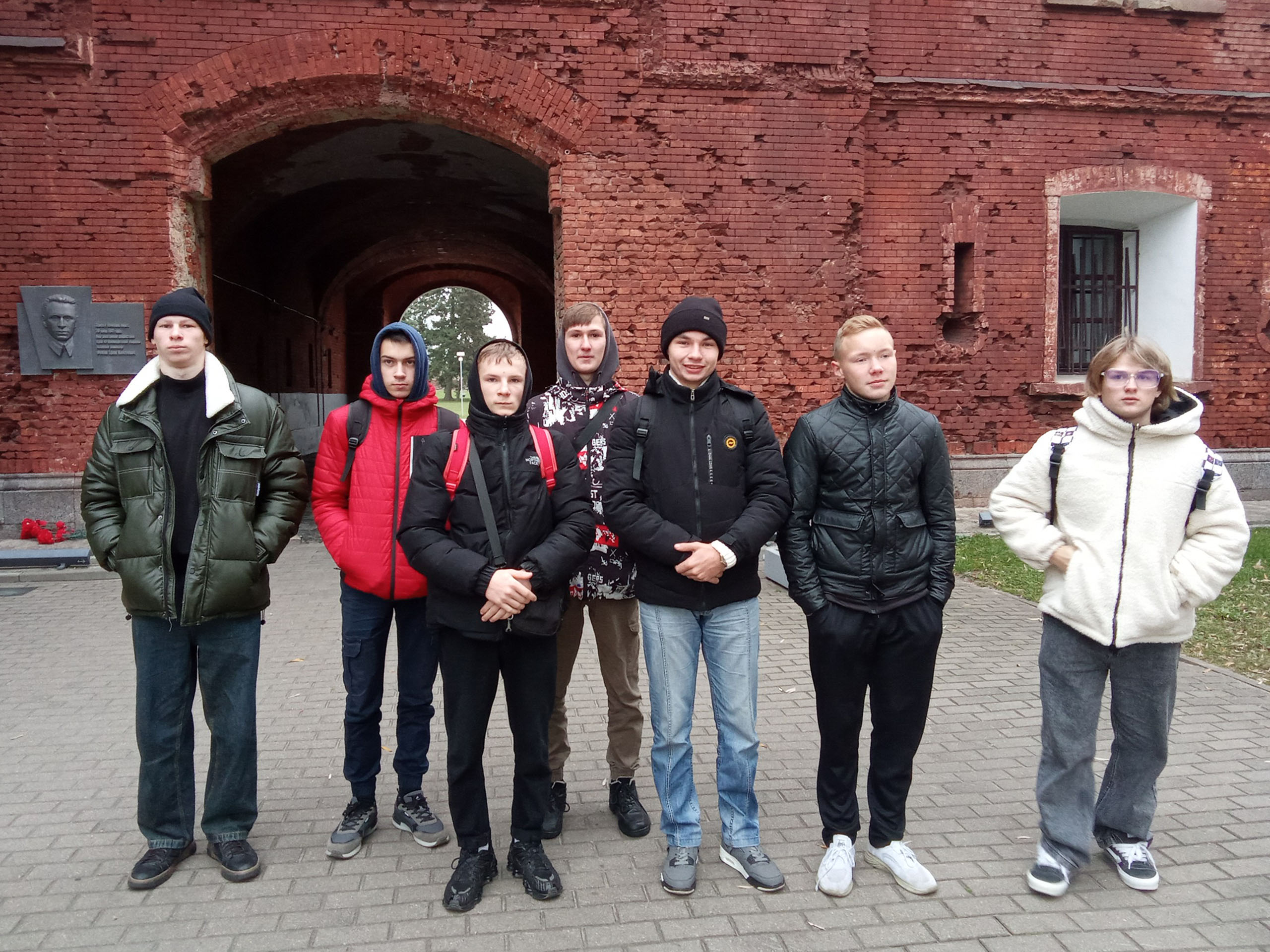 Посещение мемориального комплекса фото 5