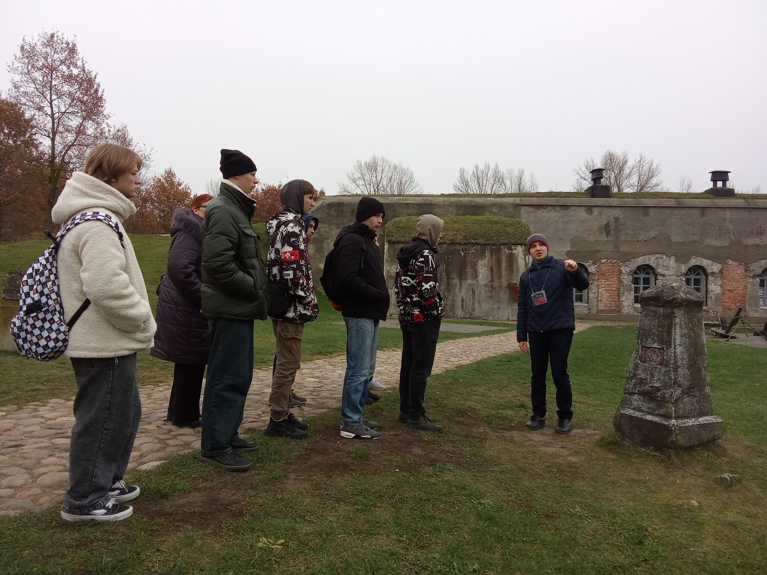 Посещение мемориального комплекса фото 10