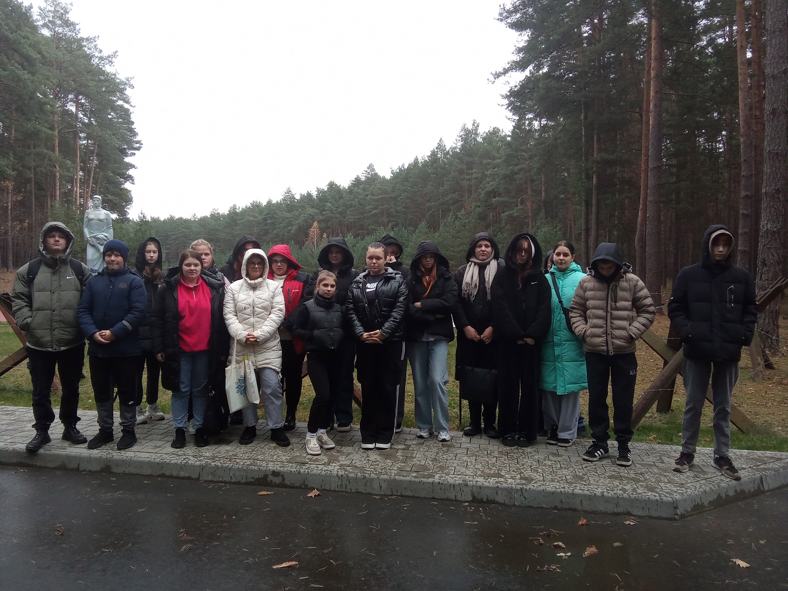 Посещение мемориального комплекса фото 1