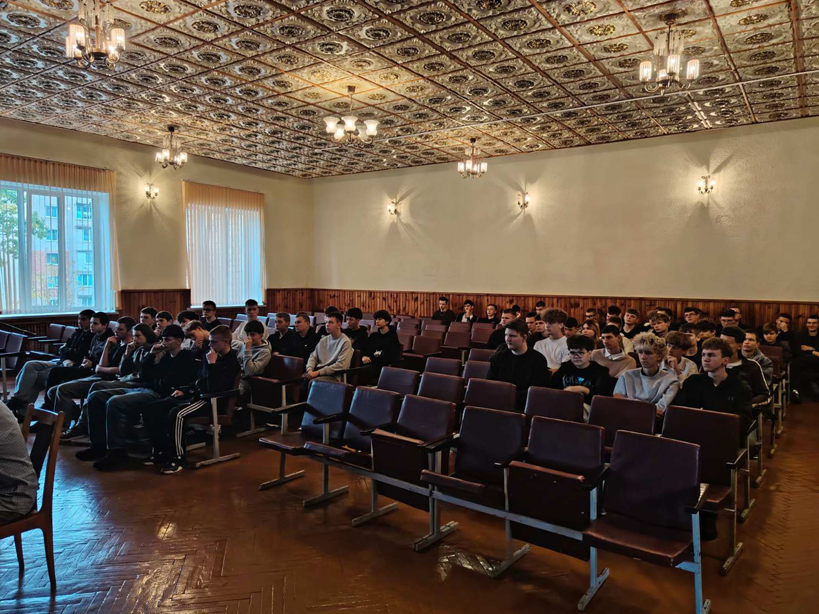 Профориентационная встреча представителей электросетей фото 1