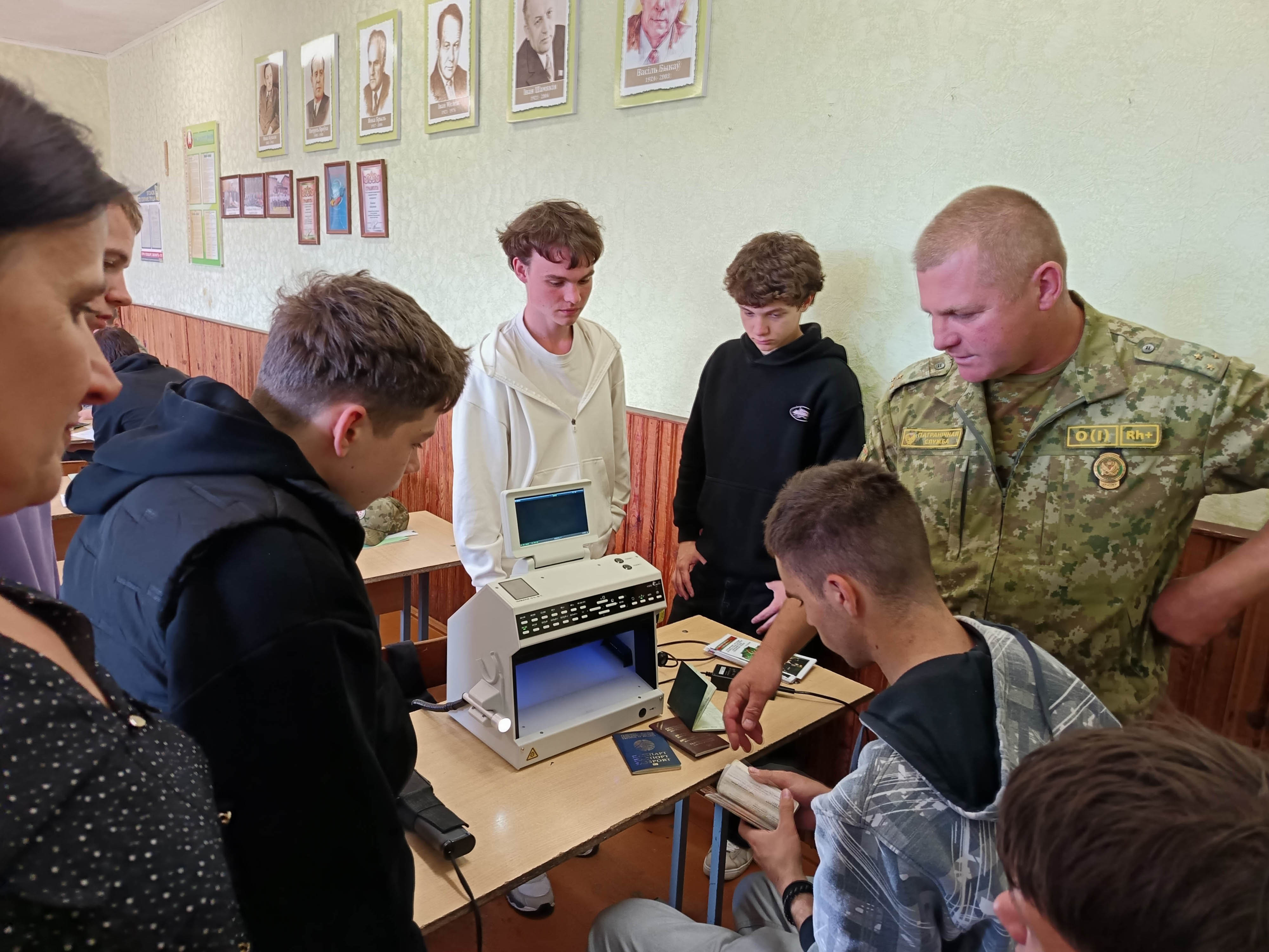 Профориентационная встреча Пограничники - настоящие патриоты страны фото 3