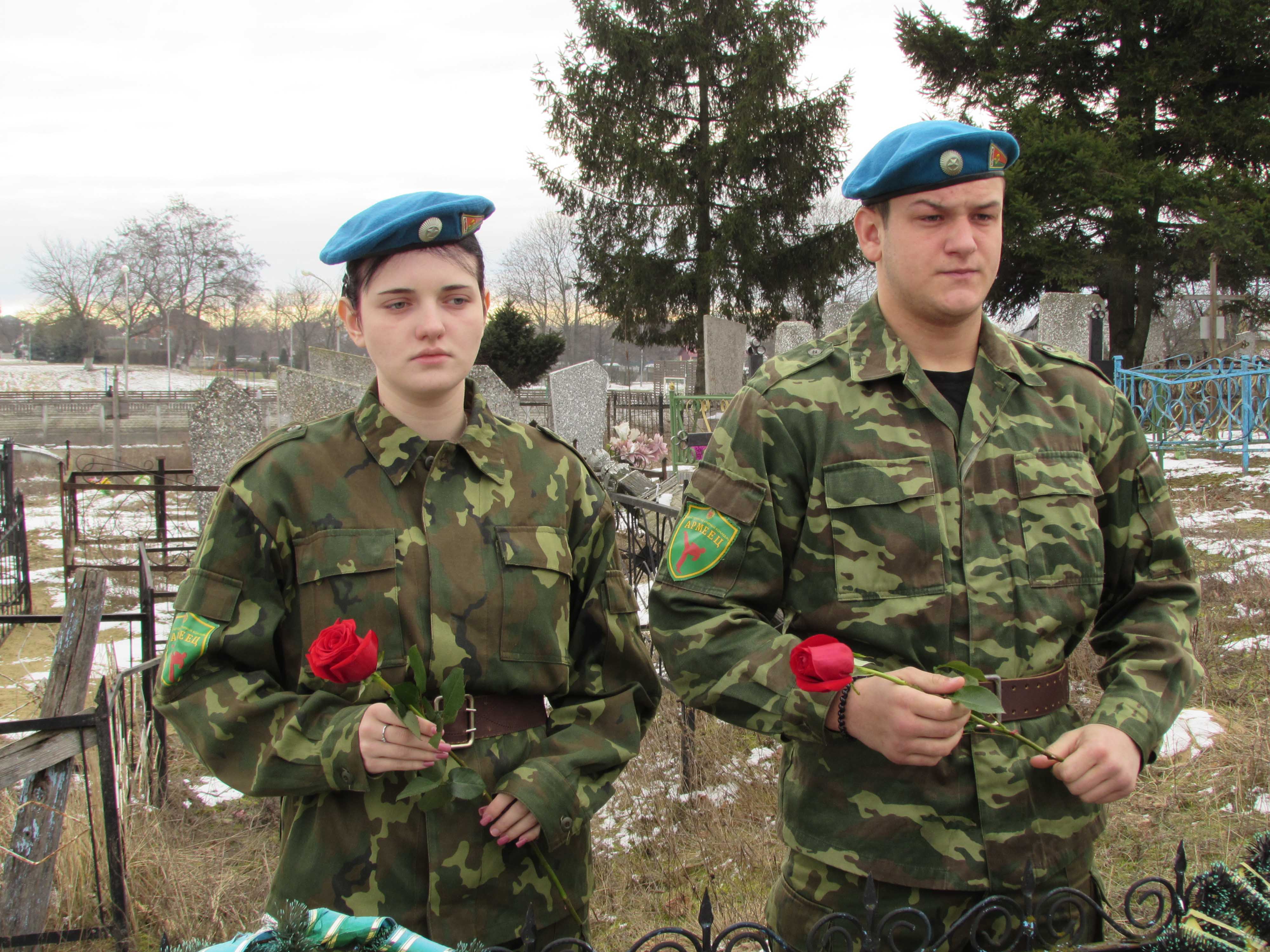 Возложение цветов фото 3