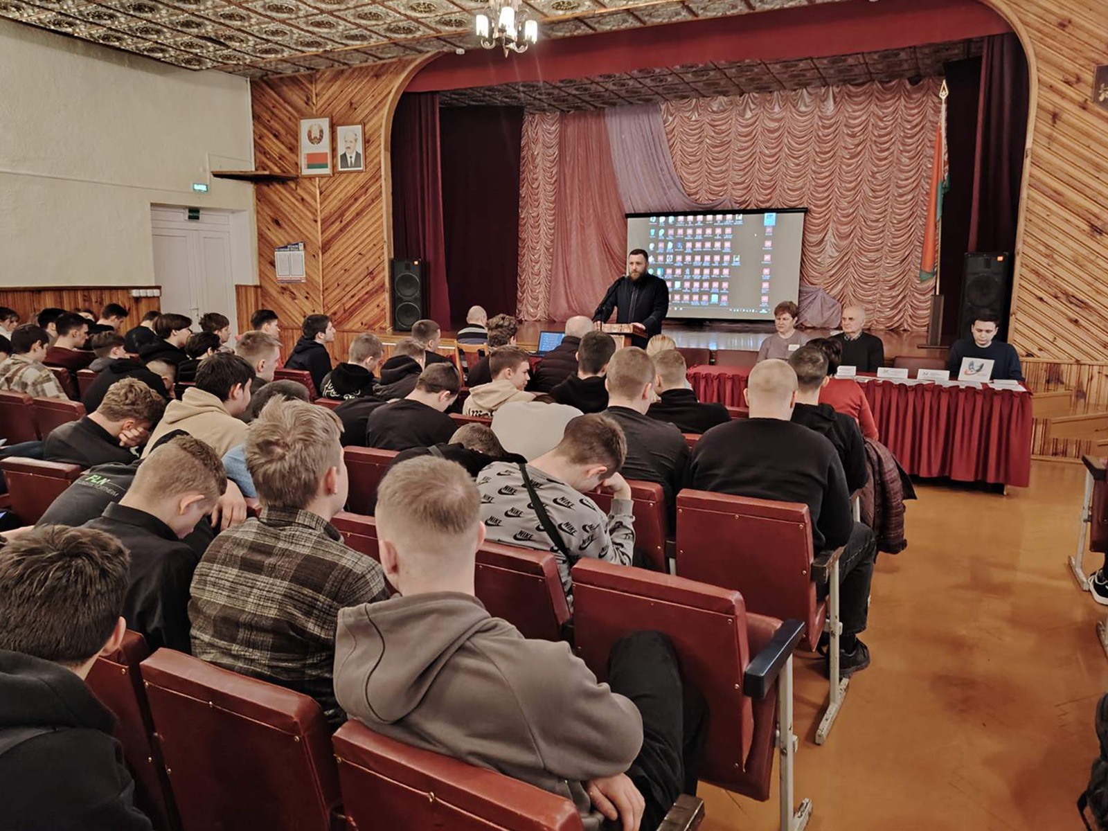 Круглый стол Наркотики - это не путь, это - конец фото 4