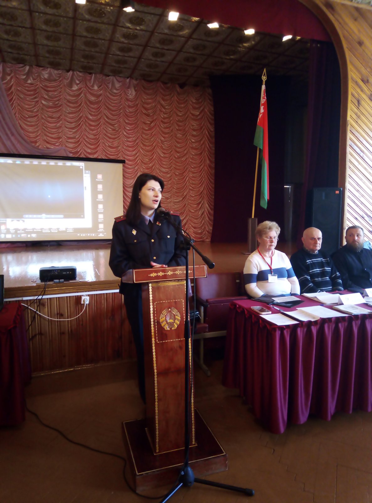 Круглый стол Семья - высочайшая ценность. Материнство и отцовство фото 6