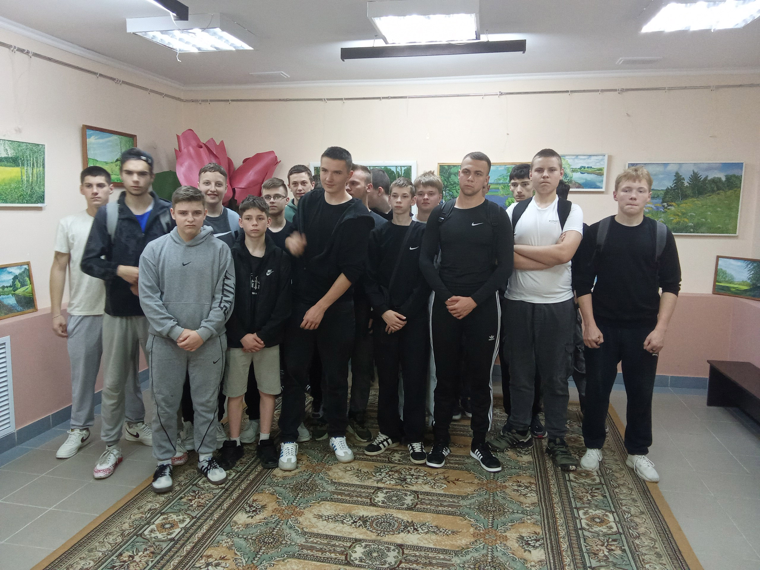 Посещение выставочного зала фото 2