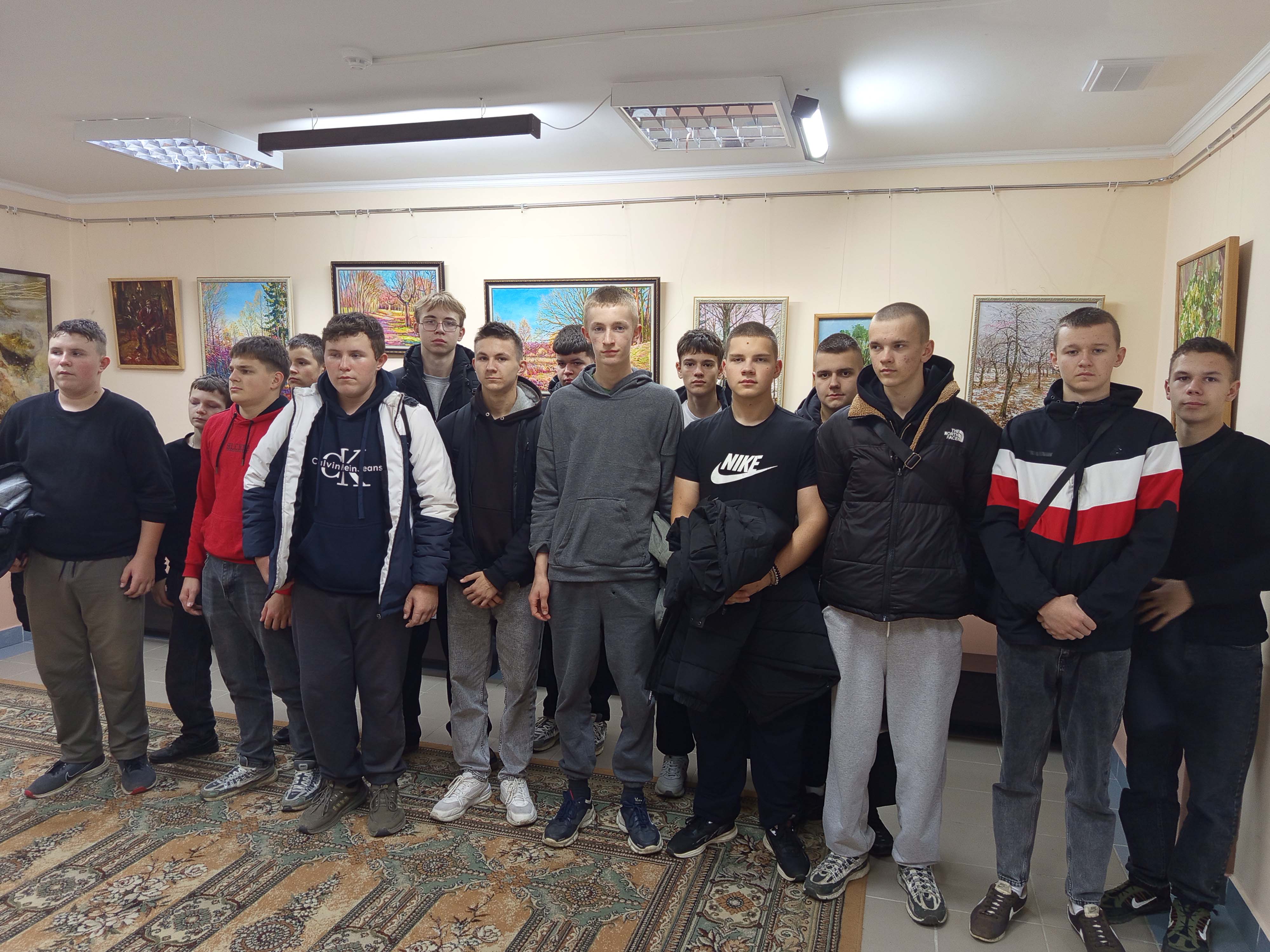 Посещение выставочного зала фото 2