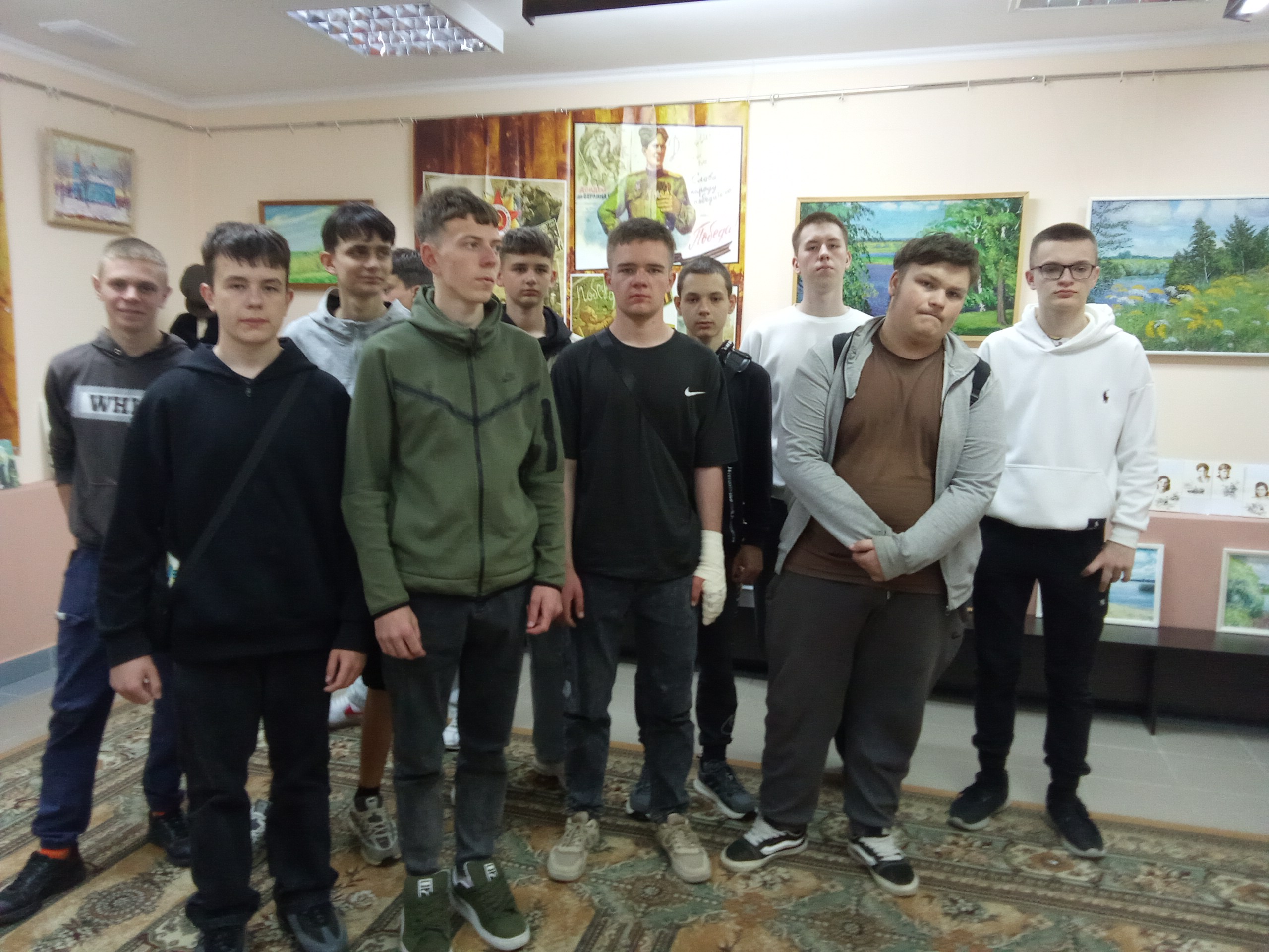 Посещение выставочного зала фото 2