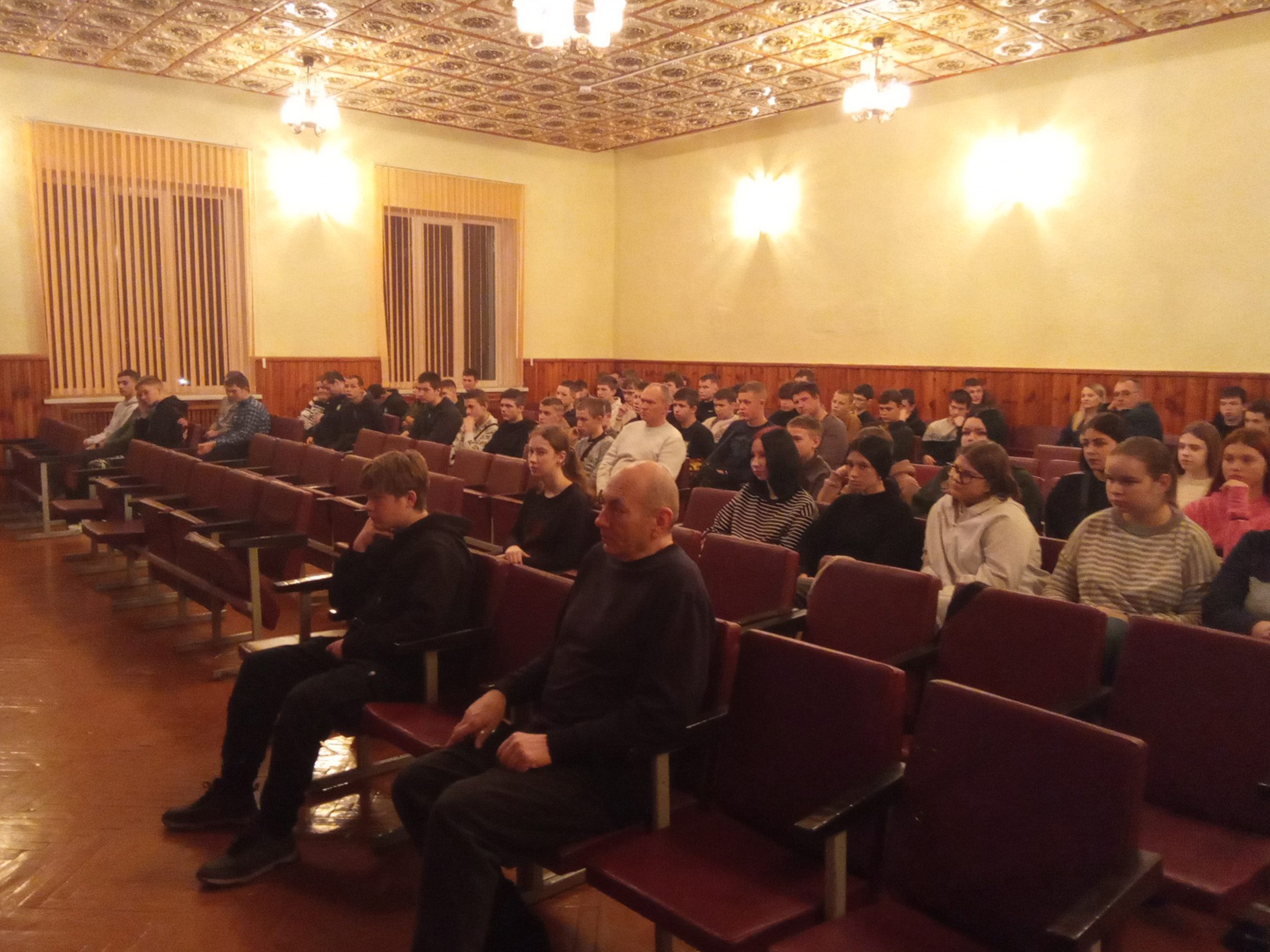 Просмотр фильма Время выбрало нас фото 2