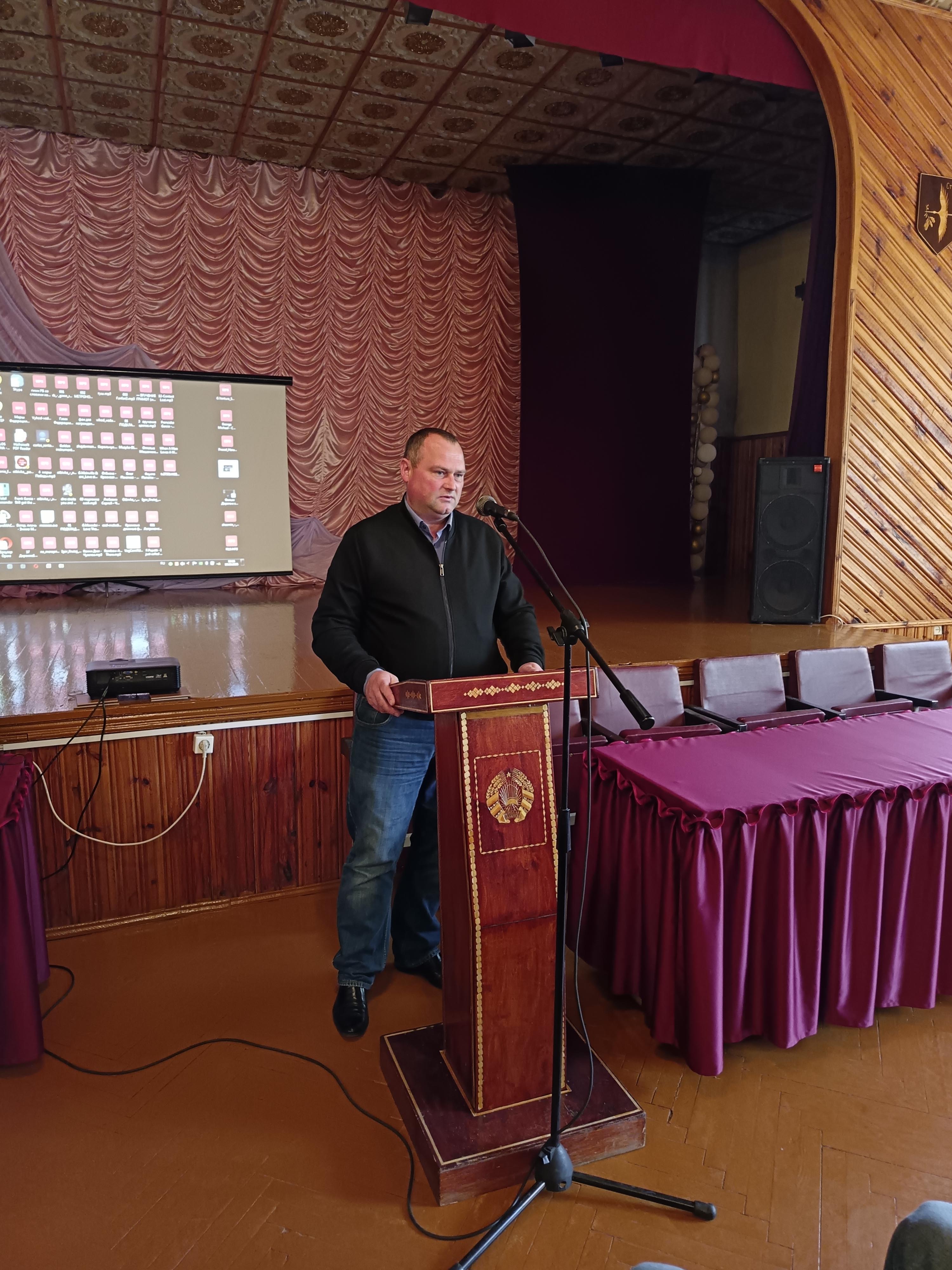 Профориентационная встреча представителей электросетей фото 2