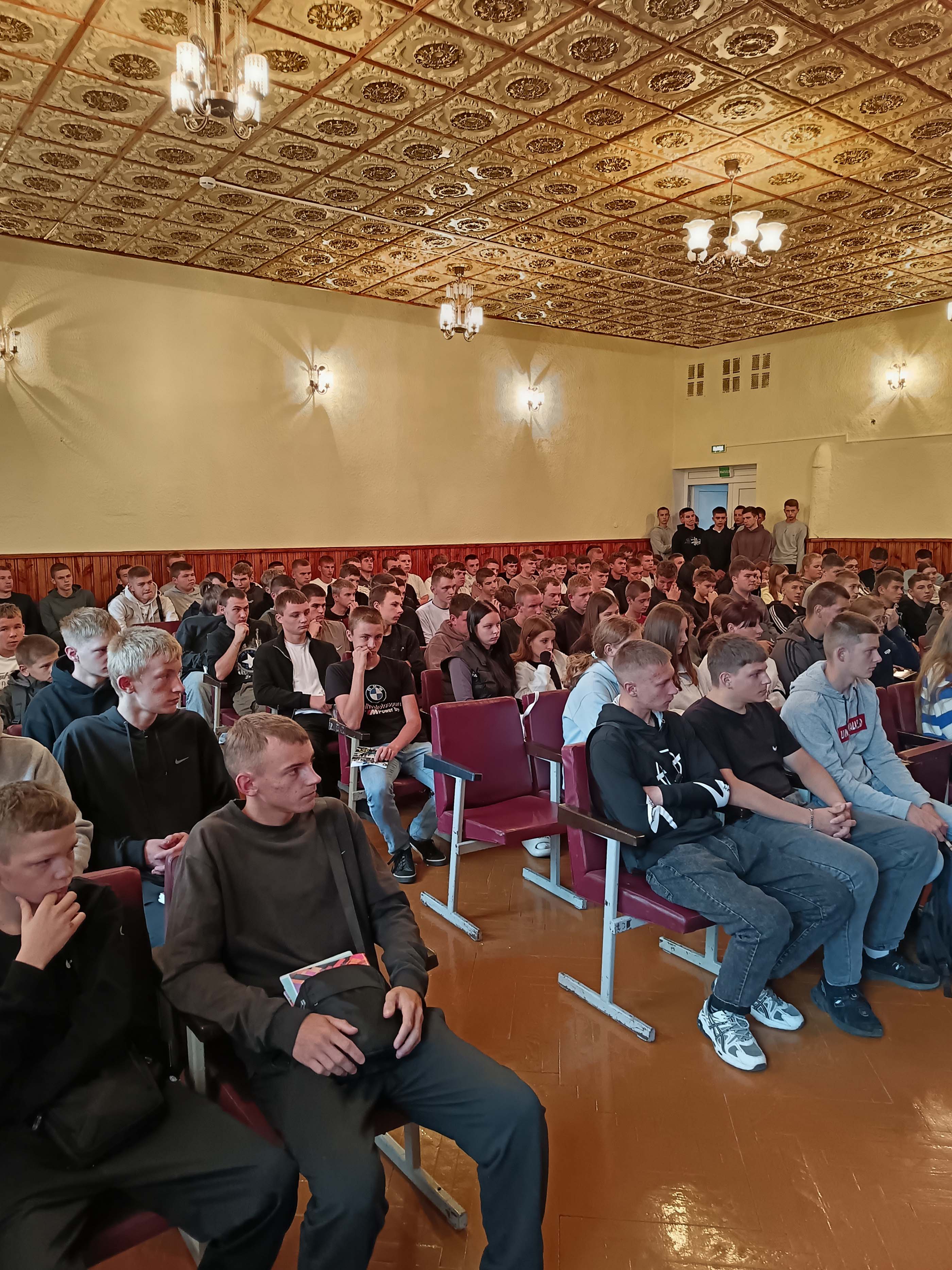 Собрание с учащимися фото 2