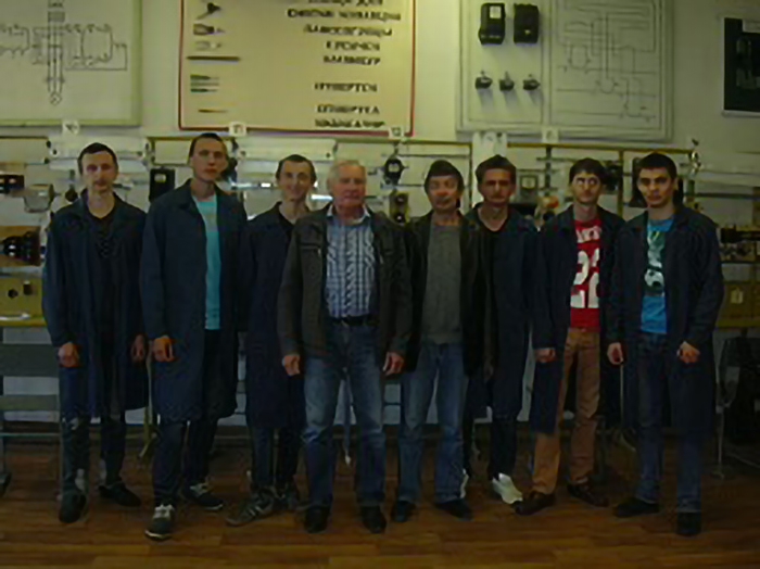 Конкурс Электромонтёр по ремонту и обслуживанию электрооборудования 2017 фото 2